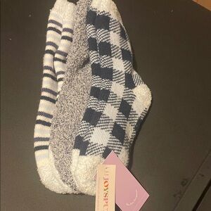 NWT Joyspun Women's Casual Checkered and Striped Non Slip Socks - Navy and White